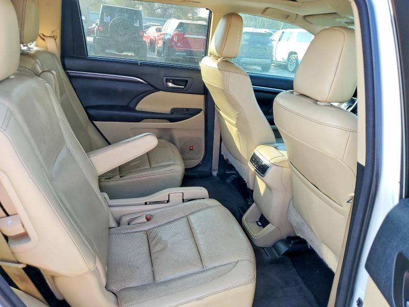 Продажа на аукционе авто 2016 Toyota Highlander, vin: 5TDYKRFH9GS172971, номер лота: 99558815