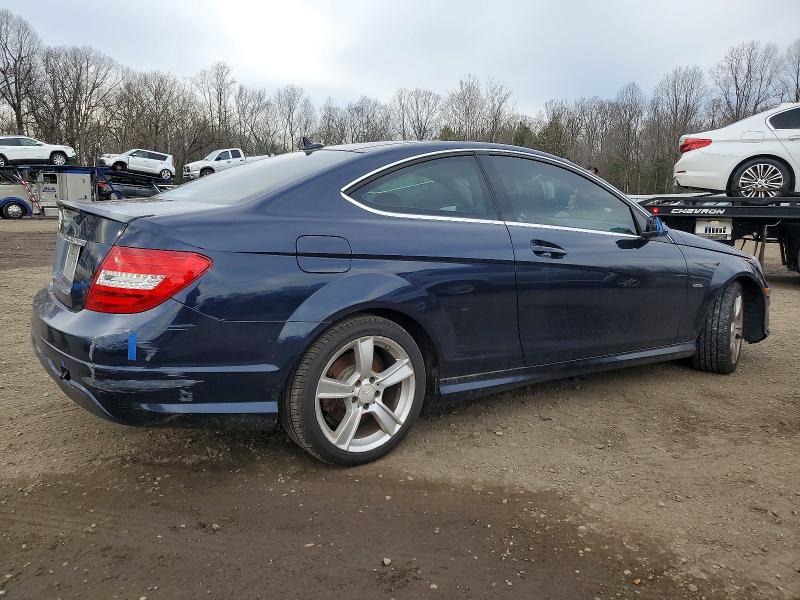Aukcja sprzedaży 2012 Mercedes-benz C, vin: WDDGJ4HB4CF925137, numer aukcji: 72932935