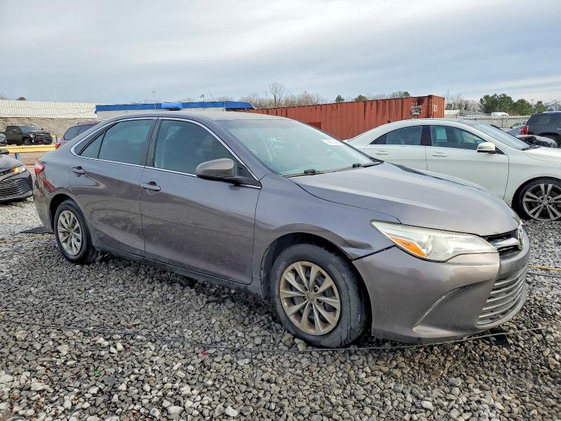 74675445 :رقم المزاد ، 4T1BF1FK6GU161991 vin ، 2016 Toyota Camry مزاد بيع