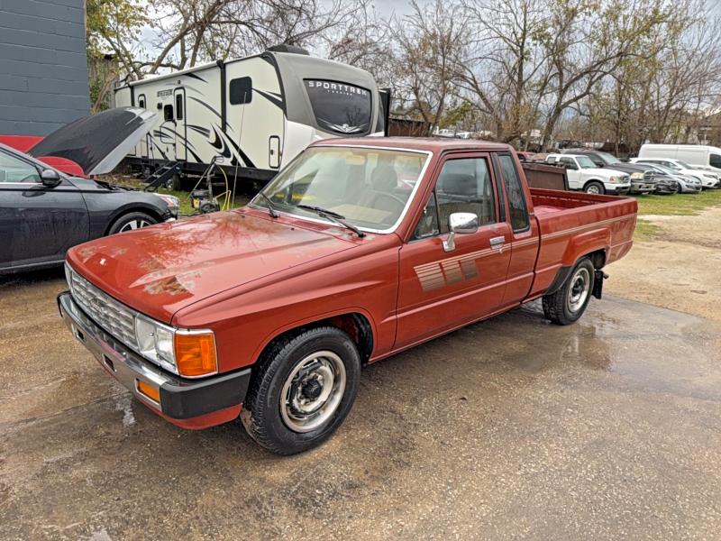 1985 Toyota Pickup Xtr მანქანა იყიდება აუქციონზე, vin: JT4RN56D9F5042940, აუქციონის ნომერი: 73323305