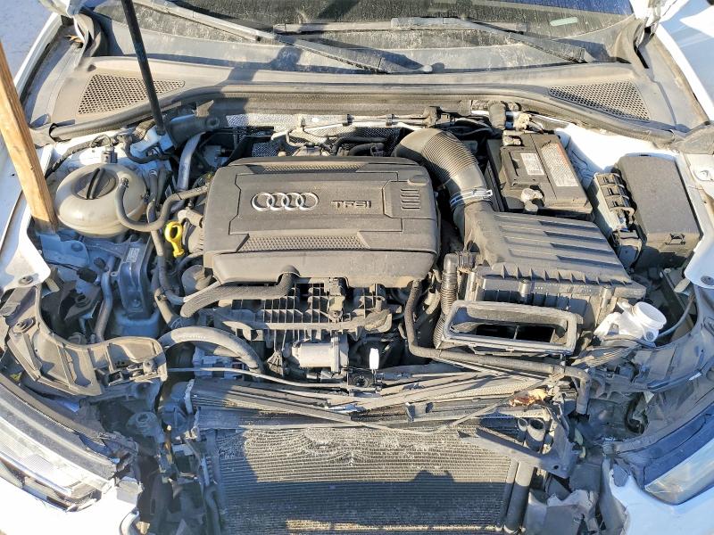 98678915 :رقم المزاد ، WAUACGFF7F1007396 vin ، 2015 Audi A3 مزاد بيع