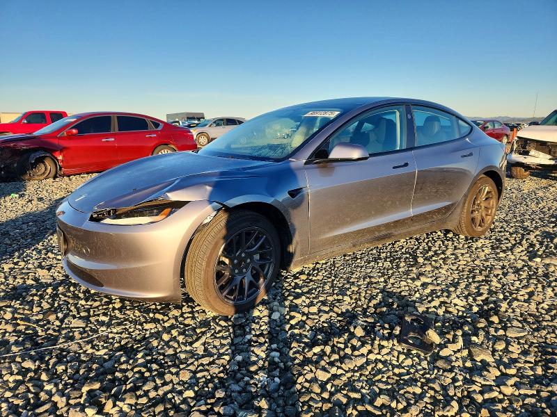 98912875 :رقم المزاد ، 5YJ3E1EAXSF877816 vin ، 2025 Tesla Model 3 مزاد بيع