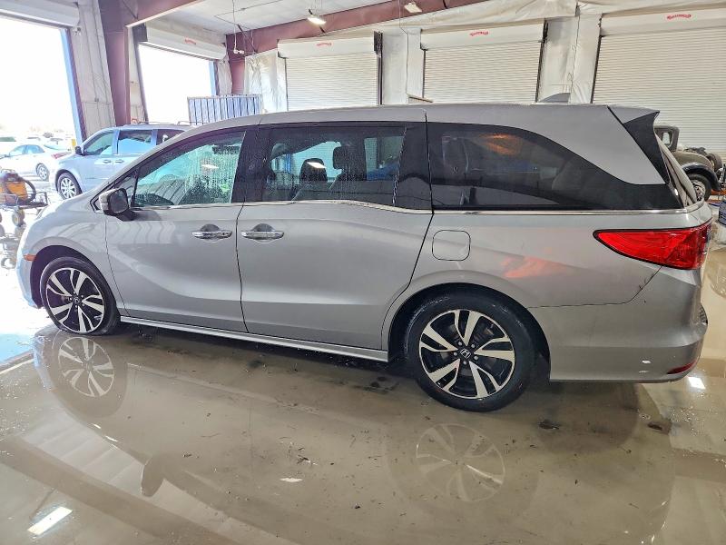 Продажа на аукционе авто 2018 Honda Odyssey El, vin: 5FNRL6H98JB086536, номер лота: 99818325