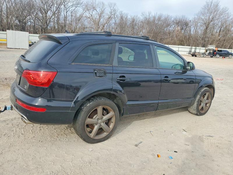 Продажа на аукционе авто 2015 Audi Q7, vin: WA1LMAFEXFD009942, номер лота: 98879725