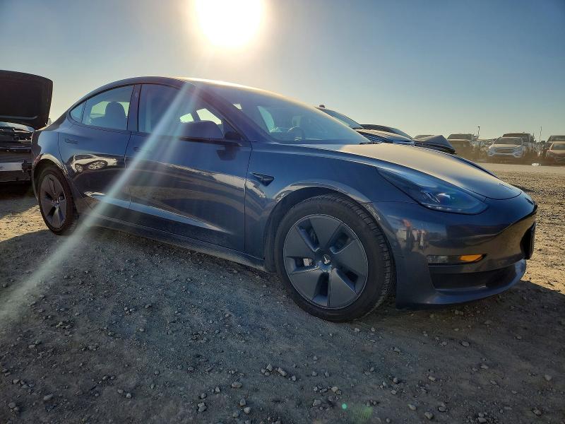 2022 Tesla Model 3 მანქანა იყიდება აუქციონზე, vin: 5YJ3E1EA9NF348426, აუქციონის ნომერი: 72779835