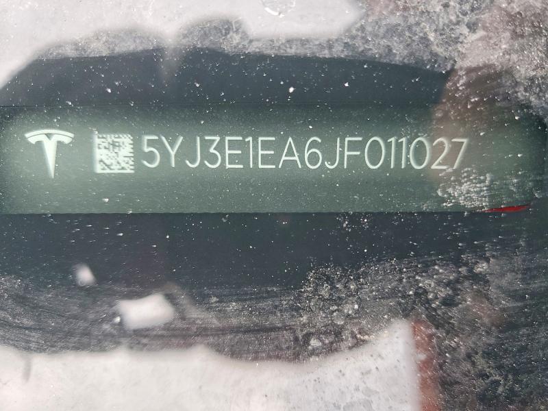 73057975 :رقم المزاد ، 5YJ3E1EA6JF011027 vin ، 2018 Tesla Model 3 مزاد بيع
