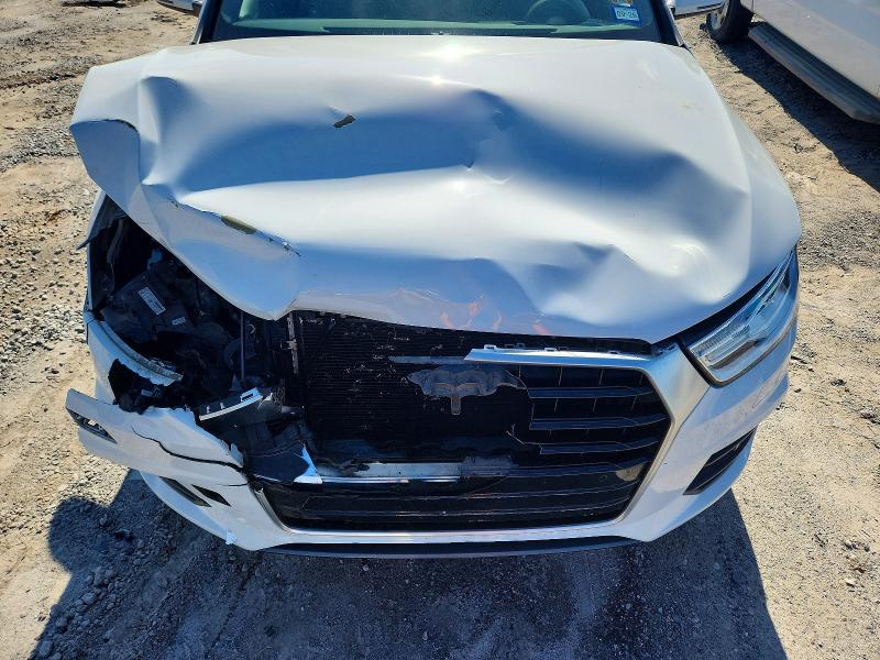 75214755 :رقم المزاد ، WA1HCCFS3HR013847 vin ، 2017 Audi Q3 Premium مزاد بيع