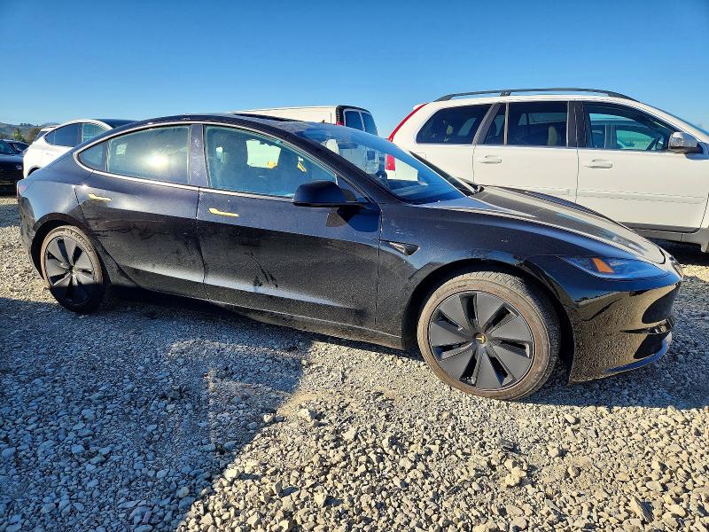 72644645 :رقم المزاد ، 5YJ3E1EA9SF046615 vin ، 2025 Tesla Model 3 مزاد بيع