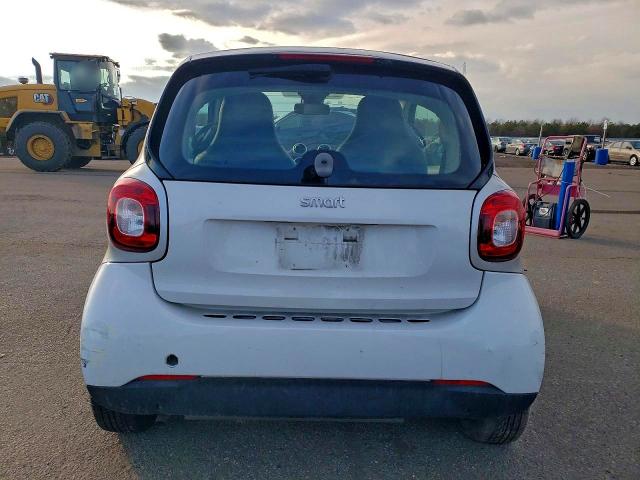 Продаж на аукціоні авто 2016 Smart Fortwo, vin: WMEFJ5DA4GK082192, номер лоту: 98858815