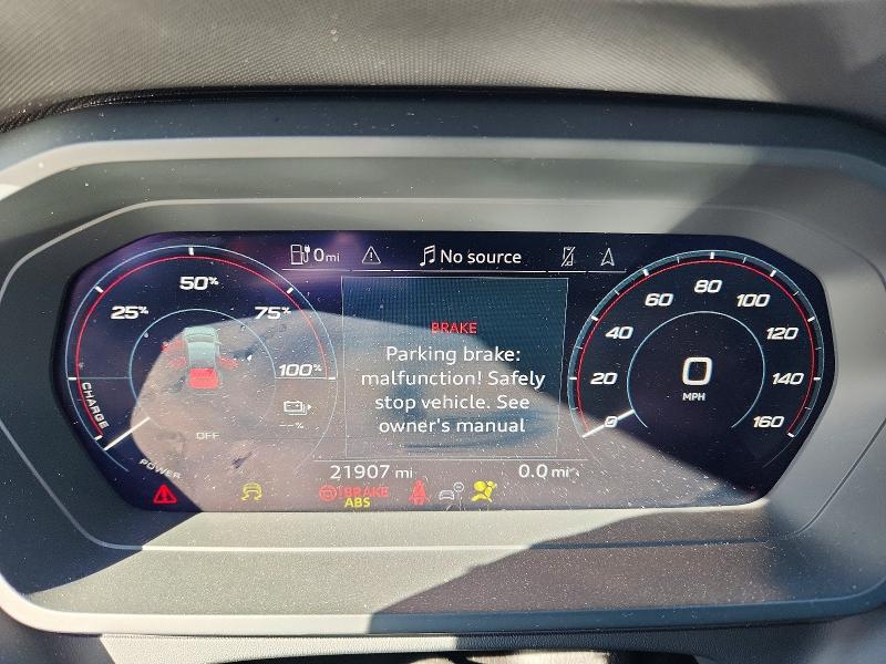 75157835 :رقم المزاد ، WA13UBFZ8RP060030 vin ، 2024 Audi Q4 E-tron مزاد بيع