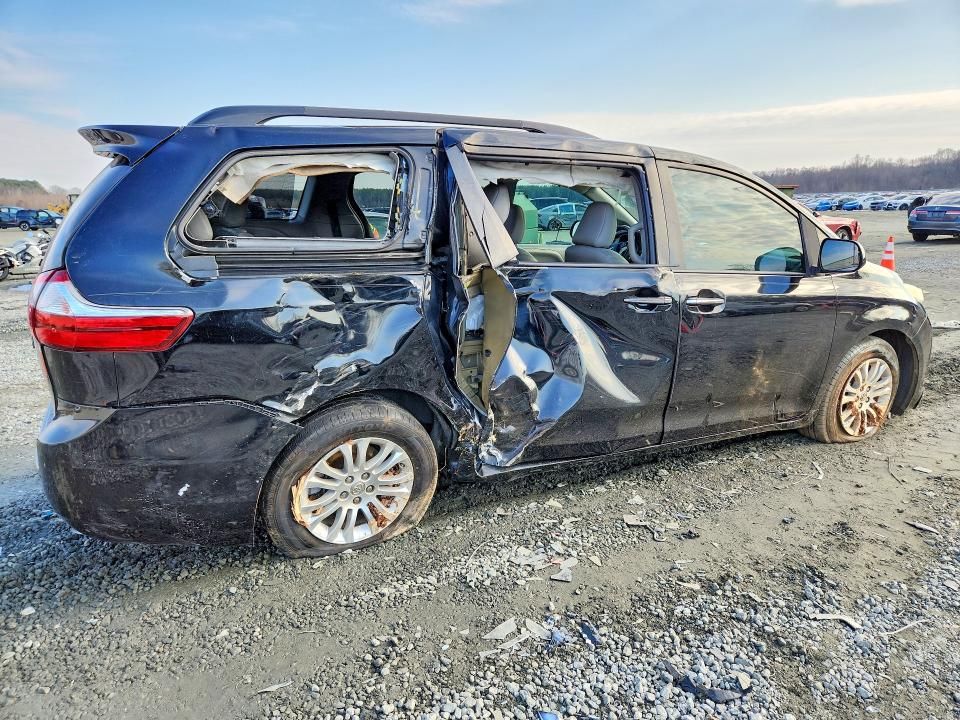 75649965 :رقم المزاد ، 5TDYK3DC3GS729958 vin ، 2016 Toyota Sienna Xle مزاد بيع