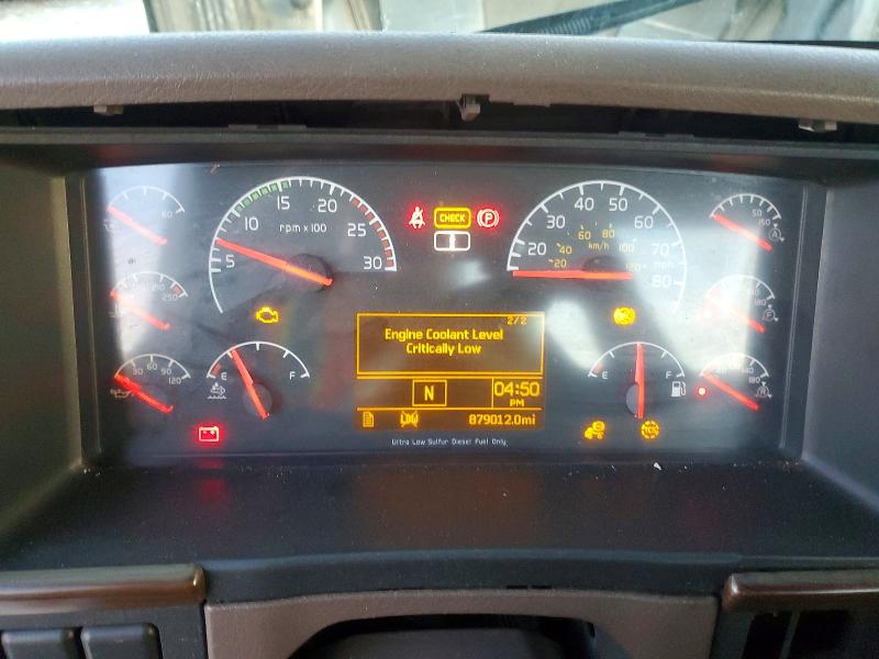 72864635 :رقم المزاد ، 4V4N39TG9HN987968 vin ، 2017 Volvo Vn Vnl مزاد بيع