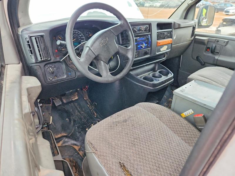 99654165 :رقم المزاد ، 1GCHG39U951239781 vin ، 2005 Chevrolet Express G3500 مزاد بيع