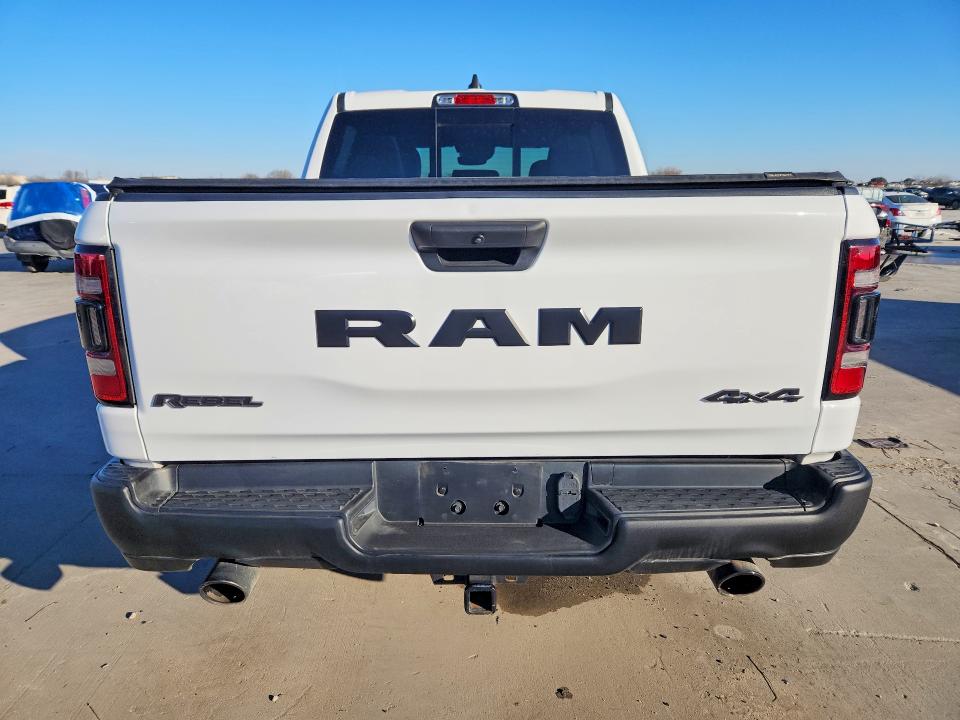 75490715 :رقم المزاد ، 1C6SRFLM4NN116058 vin ، 2022 Ram 1500 مزاد بيع