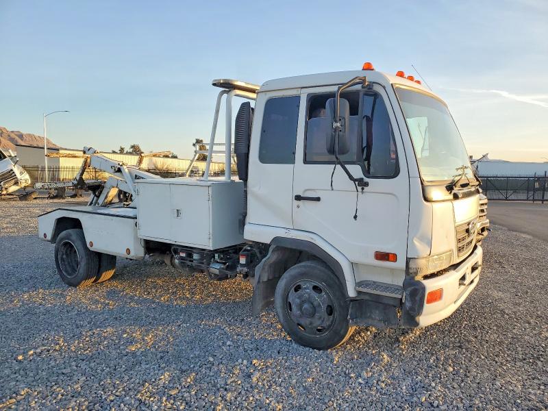 Продажа на аукционе авто 2010 Nissan Diesel Ud2000, vin: JNAMB81H3AAE80101, номер лота: 74902995