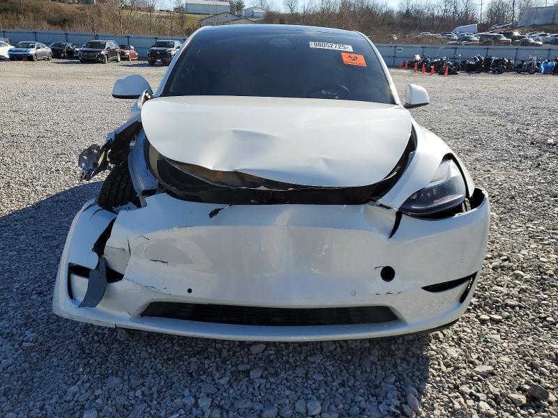 2022 Tesla Model Y მანქანა იყიდება აუქციონზე, vin: 7SAYGDEF8NF397665, აუქციონის ნომერი: 98052725