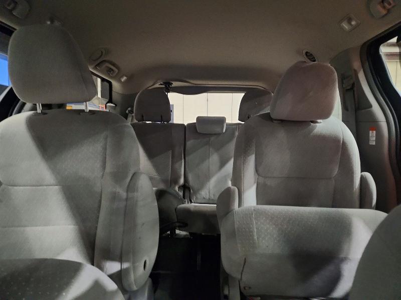74405555 :رقم المزاد ، 5TDJK3DC3FS119364 vin ، 2015 Toyota Sienna Le مزاد بيع