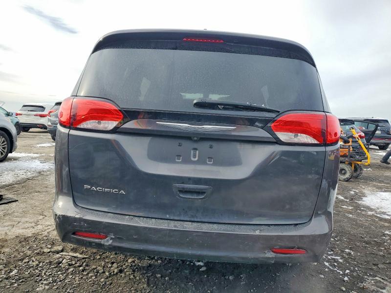 73707095 :رقم المزاد ، 2C4RC1CG1HR553724 vin ، 2017 Chrysler Pacifica مزاد بيع