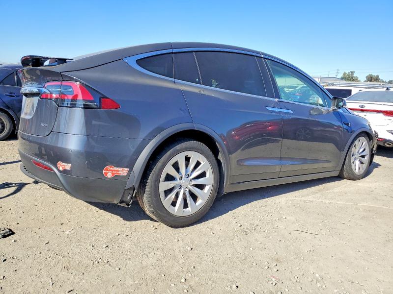 2017 Tesla Model X მანქანა იყიდება აუქციონზე, vin: 5YJXCBE28HF054655, აუქციონის ნომერი: 73262335