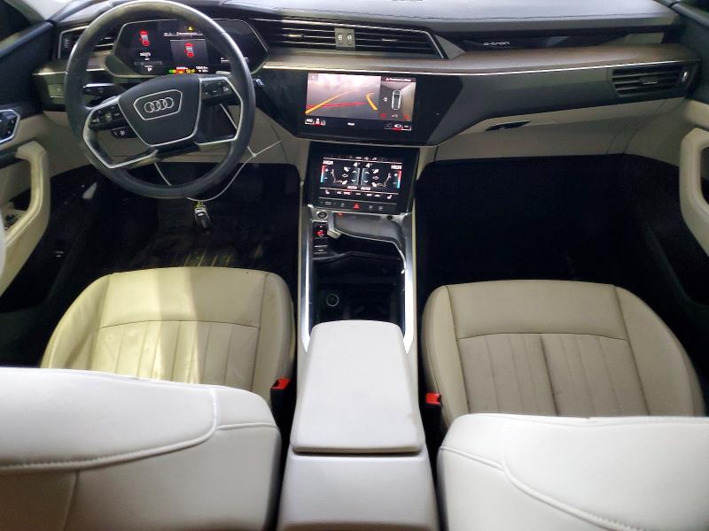 Продажа на аукционе авто 2021 Audi E-tron, vin: WA1AAAGE0MB032640, номер лота: 72249025