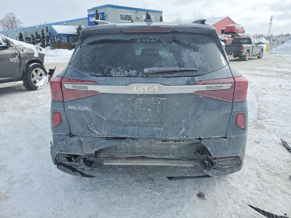 2023 Kia Seltos მანქანა იყიდება აუქციონზე, vin: KNDETCA26P7369655, აუქციონის ნომერი: 75086455