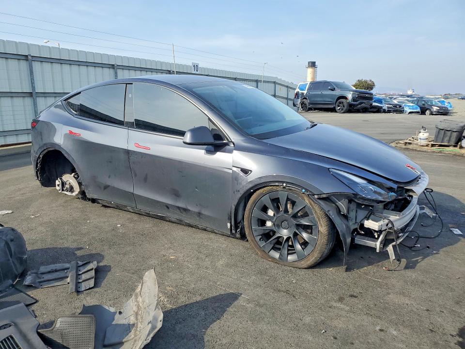 2025 Tesla Model Y მანქანა იყიდება აუქციონზე, vin: 7SAYGDEE1SF308277, აუქციონის ნომერი: 74680665