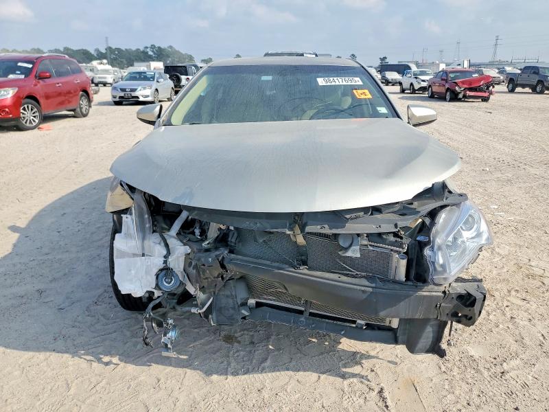 98417695 :رقم المزاد ، 4T1BF1FK7HU302777 vin ، 2017 Toyota Camry مزاد بيع