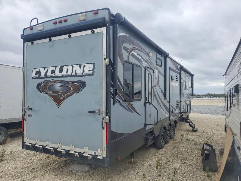 Продаж на аукціоні авто 2015 Heart Land Cyclone, vin: 5SFCG4337FE290915, номер лоту: 72330175