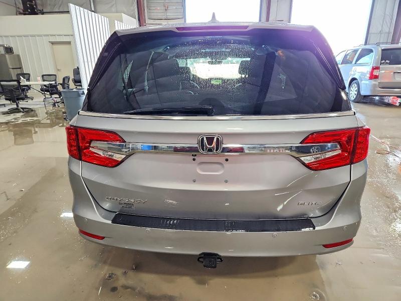 Продажа на аукционе авто 2018 Honda Odyssey El, vin: 5FNRL6H98JB086536, номер лота: 99818325