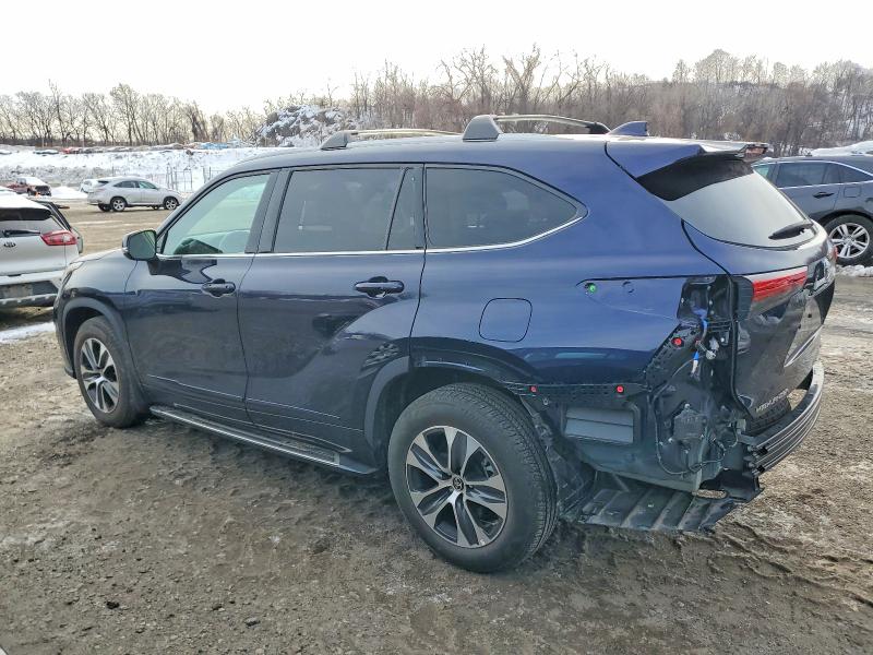 Aukcja sprzedaży 2022 Toyota Highlander, vin: 5TDGZRBHXNS582446, numer aukcji: 98155215