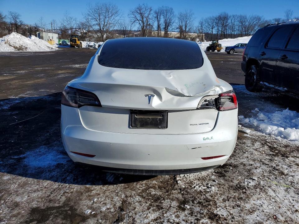 72702645 :رقم المزاد ، 5YJ3E1EB0NF337145 vin ، 2022 Tesla Model 3 مزاد بيع