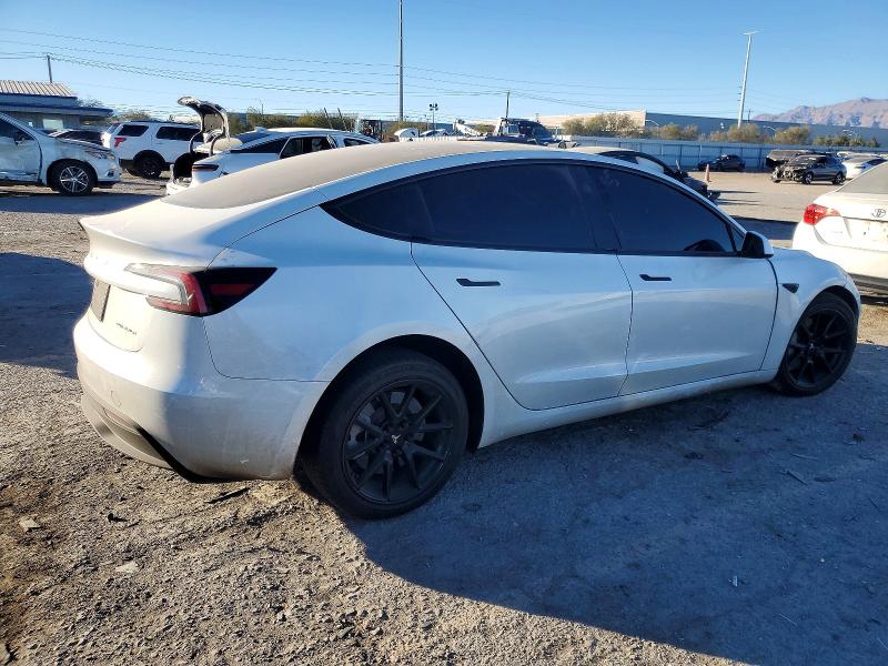 Продажа на аукционе авто 2024 Tesla Model 3, vin: 5YJ3E1EB0RF834752, номер лота: 72496985