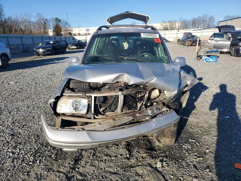 73398055 :رقم المزاد ، 2CNBJ634836900241 vin ، 2003 Chevrolet Tracker مزاد بيع