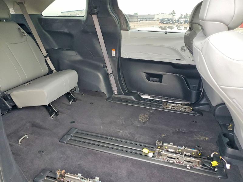 Продажа на аукционе авто 2025 Toyota Sienna Xle, vin: 5TDYRKEC6SS228155, номер лота: 74453685