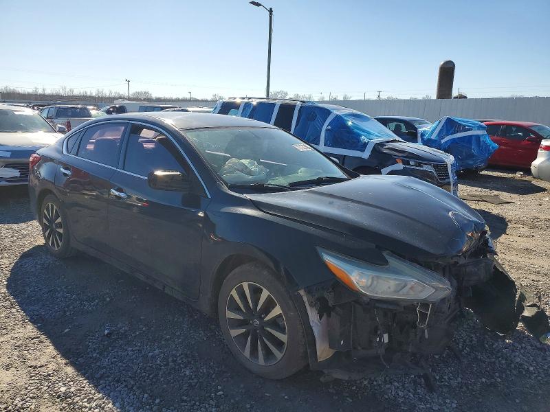 Продажа на аукционе авто 2018 Nissan Altima, vin: 1N4AL3AP9JC118062, номер лота: 72122195