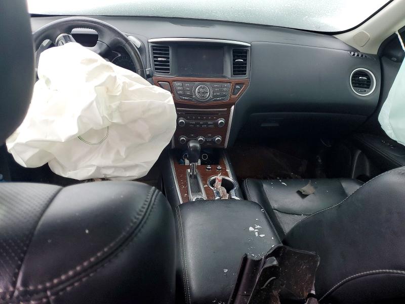 98305105 :رقم المزاد ، 5N1DR2MM6HC642700 vin ، 2017 Nissan Pathfinder مزاد بيع