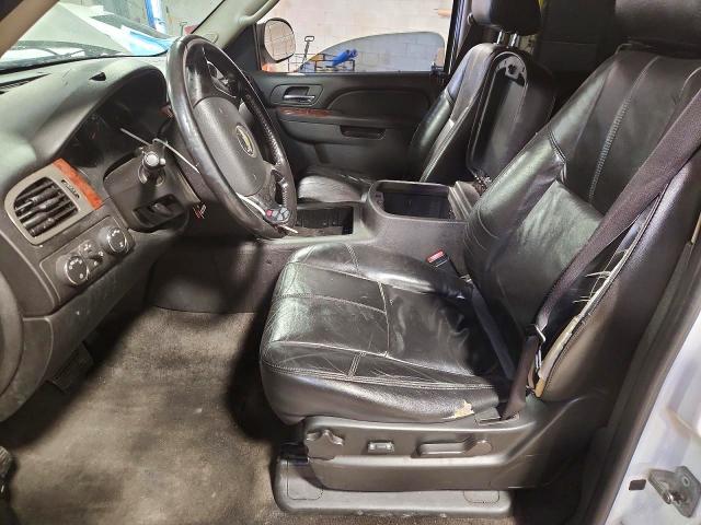 Продажа на аукционе авто 2010 Chevrolet Tahoe, vin: 1GNUKBE06AR232204, номер лота: 72962495