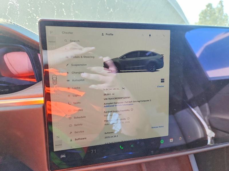 74792355 :رقم المزاد ، 7SAXCBE58NF328381 vin ، 2022 Tesla Model X مزاد بيع