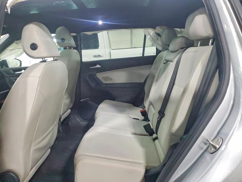 73999615 :رقم المزاد ، 3VV2B7AX8LM106531 vin ، 2020 Volkswagen Tiguan مزاد بيع