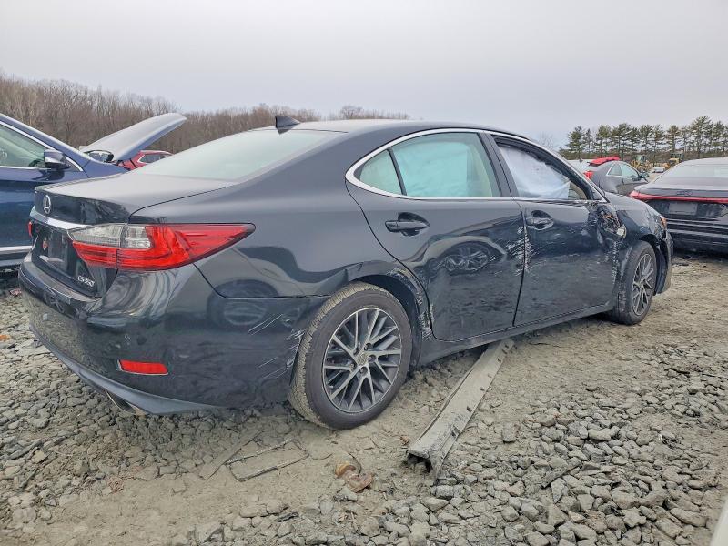 97495915 :رقم المزاد ، 58ABK1GG7JU081895 vin ، 2018 Lexus Es مزاد بيع