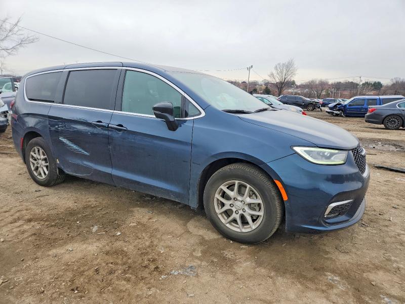 Продажа на аукционе авто 2025 Chrysler Pacifica, vin: 2C4RC1BG6SR605034, номер лота: 72587015