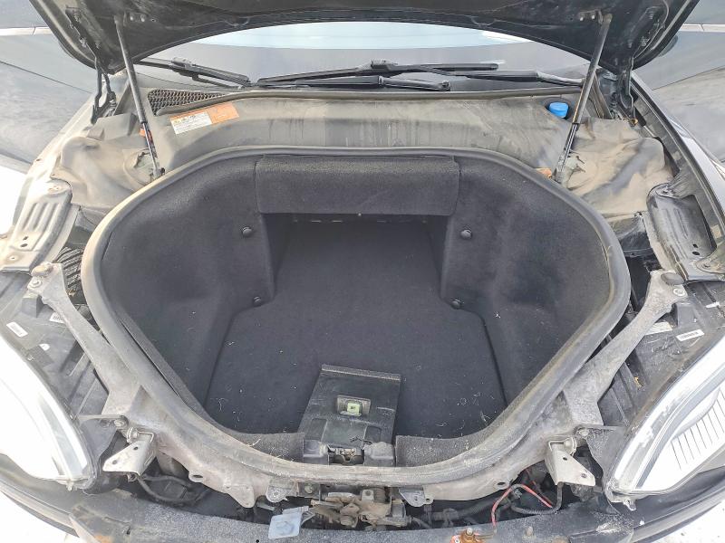 2013 Tesla Model S მანქანა იყიდება აუქციონზე, vin: 5YJSA1CGXDFP03942, აუქციონის ნომერი: 74706565
