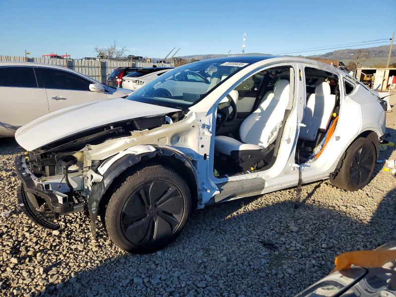 72259435 :رقم المزاد ، 7SAYGDED5TF514503 vin ، 2026 Tesla Model Y مزاد بيع
