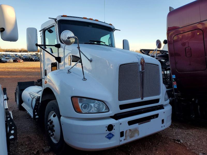 Продажа на аукционе авто 2017 Kenworth Constructi, vin: 3BKBA28X1HF158952, номер лота: 72852435