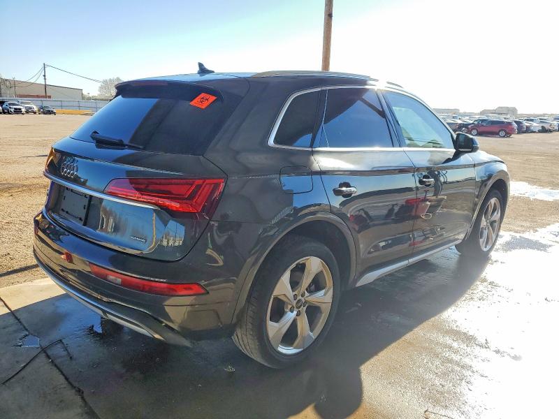 72677135 :رقم المزاد ، WA1BAAFY4M2010205 vin ، 2021 Audi Q5 Premium مزاد بيع
