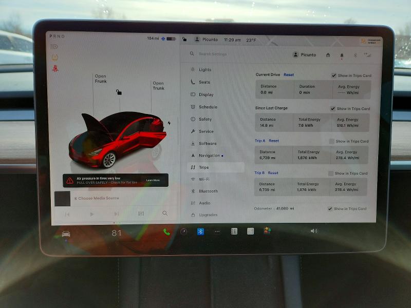 73897785 :رقم المزاد ، 5YJ3E1EB2NF240738 vin ، 2022 Tesla Model 3 مزاد بيع
