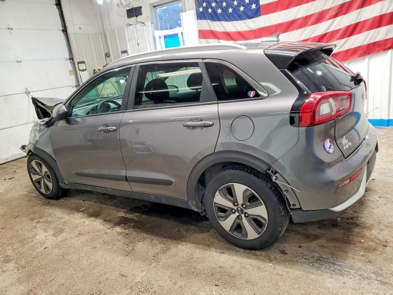 98836305 :رقم المزاد ، KNDCB3LC4H5053913 vin ، 2017 Kia Niro مزاد بيع