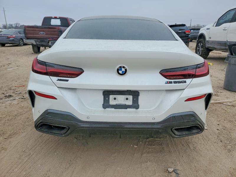 Продажа на аукционе авто 2022 Bmw M850xi, vin: WBAGV8C01NCH27406, номер лота: 99515045