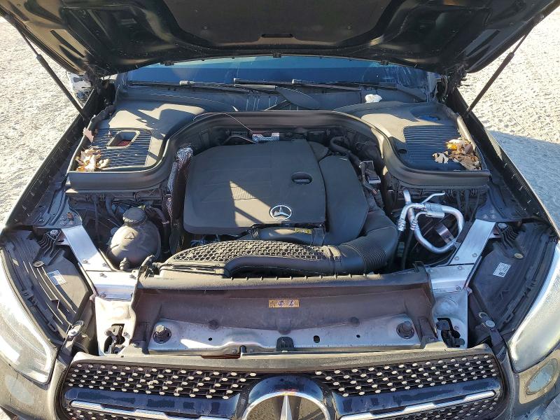 99210585 :رقم المزاد ، W1N0G8EB8MV298707 vin ، 2021 Mercedes-benz Glc مزاد بيع