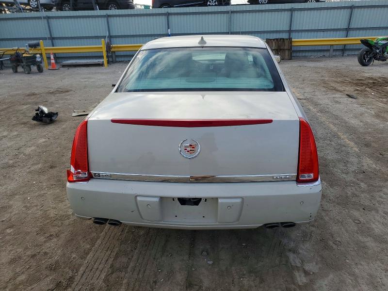 2010 Cadillac Dts მანქანა იყიდება აუქციონზე, vin: 1G6KH5EY7AU131954, აუქციონის ნომერი: 99414705